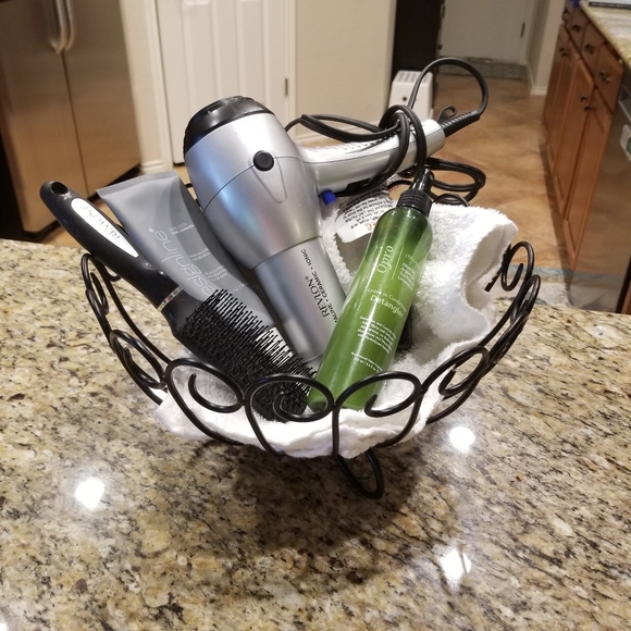 Vintage Scrolled Black Metal Footed Basket Planter Organizer - Picture 2 of 4